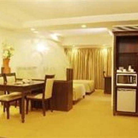 Hotel Mandakini Ambience Πούνε Εξωτερικό φωτογραφία